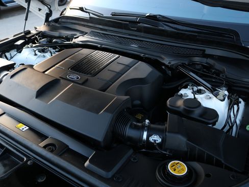 Used 2016 Land Rover Range Rover Supercharged image 52