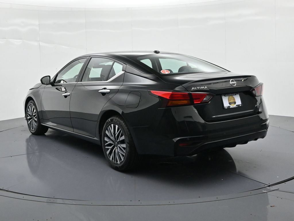 Used 2025 Nissan Altima 2.5 SV AWD/4WD image 8