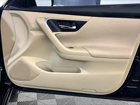 Used 2016 Nissan Altima 2.5 S w/ Power Driver Seat Package image 22