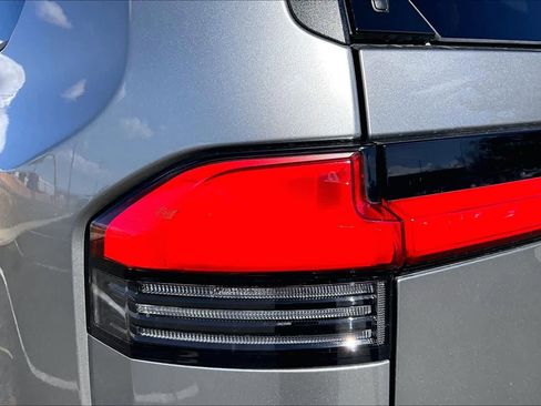 Used 2024 Lexus GX 550 Premium w/ Cold Area Package image 25