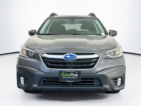 Used 2022 Subaru Outback Premium AWD/4WD image 2