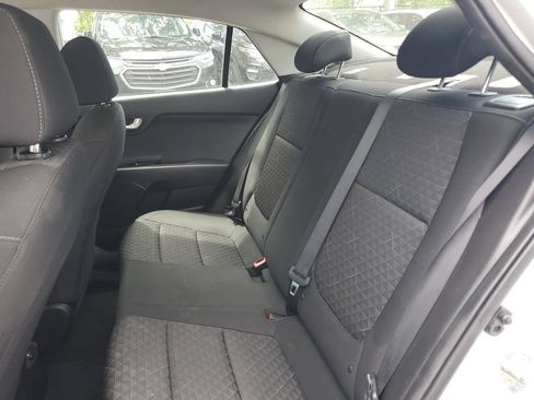 Used 2022 Kia Rio S FWD image 11