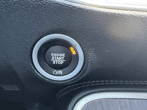 Used 2018 Dodge Challenger SXT RWD image 41