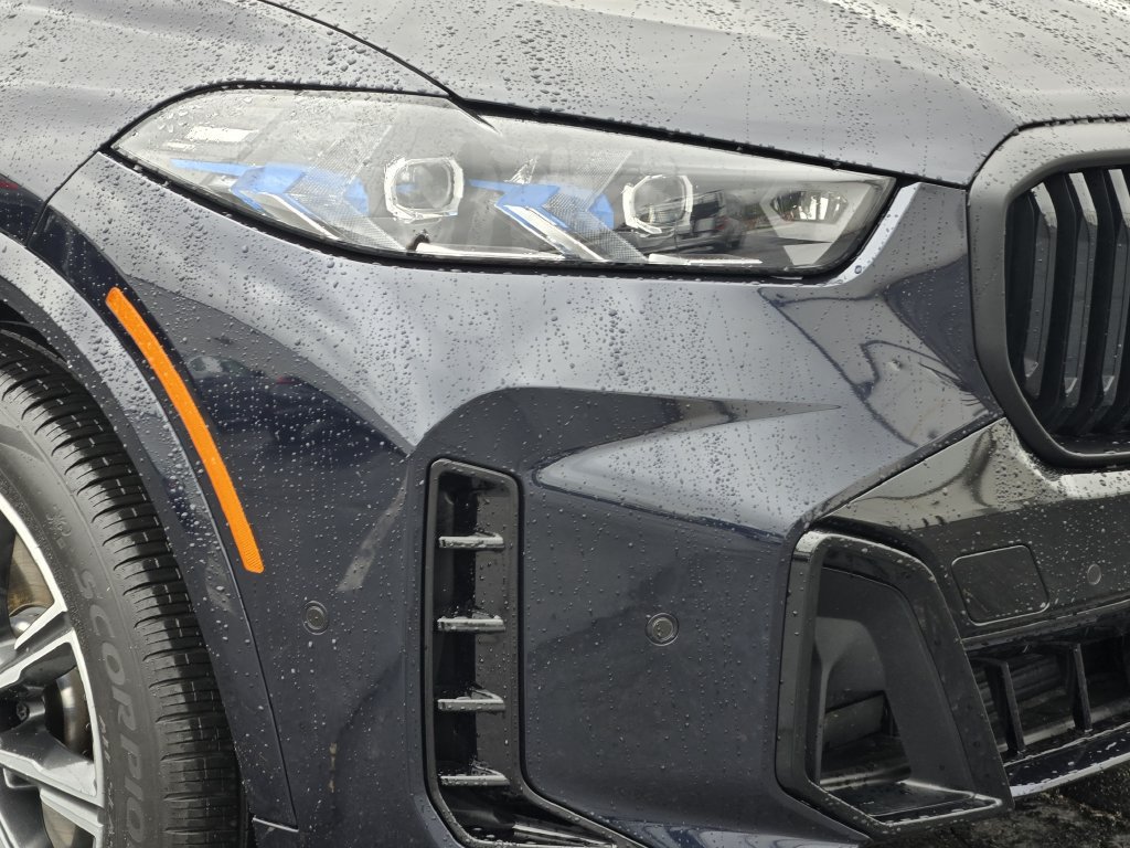Used 2026 BMW X5 xDrive50e w/ M Sport Package AWD/4WD image 9