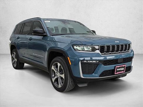 New 2026 Jeep Grand Cherokee L Limited RWD image 7