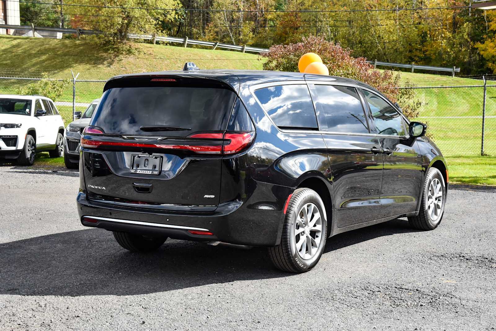 New 2027 Chrysler Pacifica Select w/ Family Tech Group AWD/4WD image 3