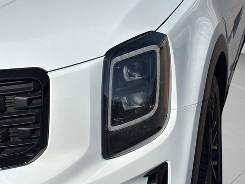 Used 2022 Kia Telluride SX w/ SX Prestige Package image 10