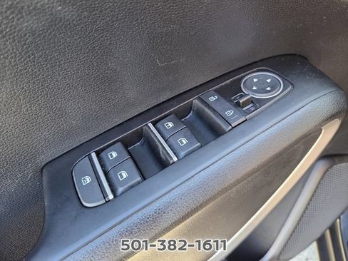 Used 2025 Kia Soul LX w/ LX Technology Package FWD image 29
