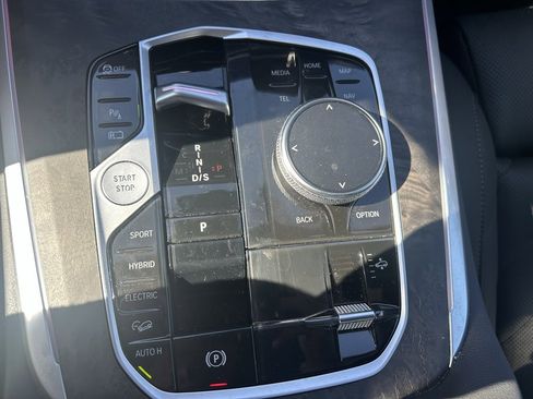 Used 2024 BMW X5 xDrive50e w/ M Sport Package image 20