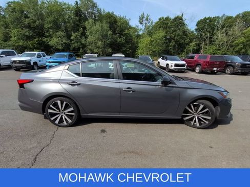 Used 2020 Nissan Altima 2.5 SR FWD image 5
