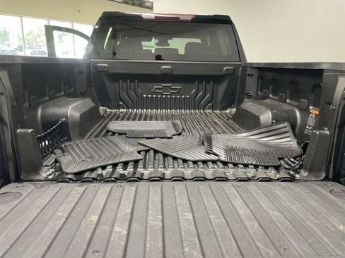 Used 2023 Chevrolet Silverado 1500 LT AWD/4WD image 20