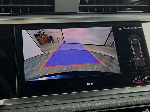 New 2025 Audi Q3 2.0T Premium image 15