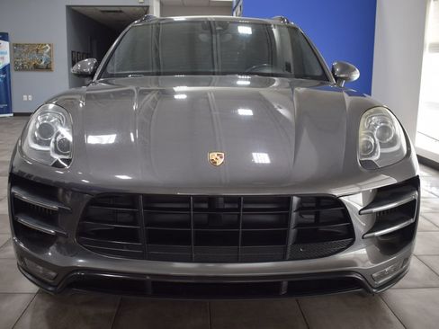 Used 2017 Porsche Macan Turbo image 6