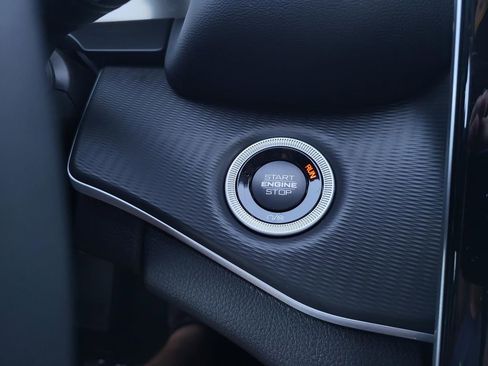 New 2025 Jeep Grand Cherokee L Laredo image 23