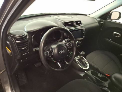 Used 2018 Kia Soul w/ Option Group 020 image 15