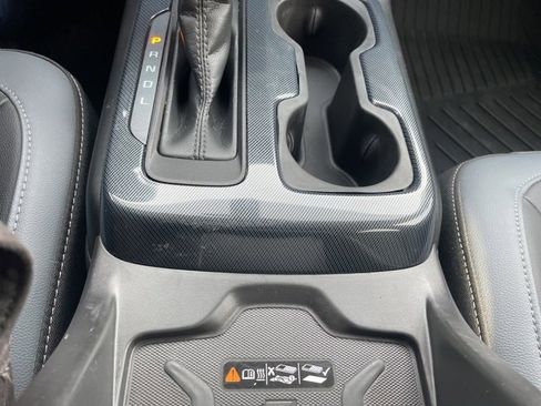 Used 2022 Chevrolet Colorado Z71 image 31