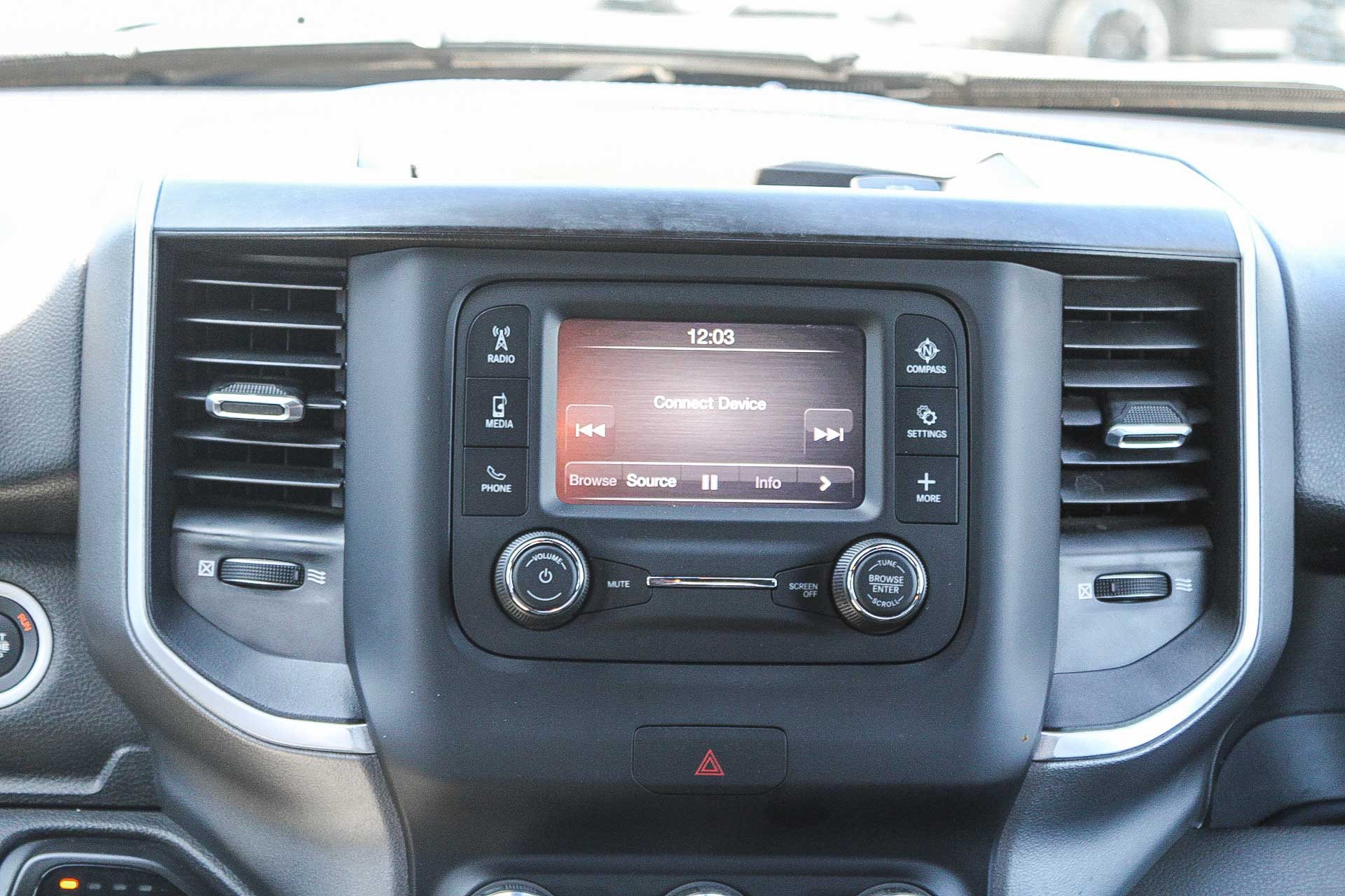 Used 2022 RAM 1500 Big Horn AWD/4WD image 16