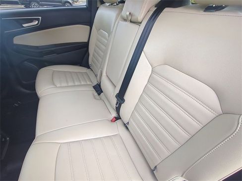Used 2023 Ford Edge SEL w/ Convenience Package image 29