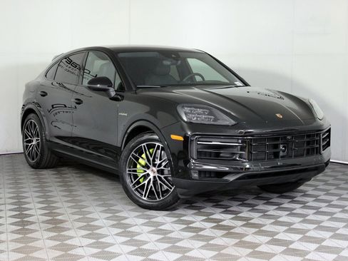 New 2026 Porsche Cayenne E-Hybrid Coupe image 9