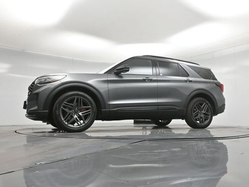 New 2026 Ford Explorer ST image 7