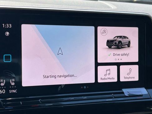 New 2026 Volkswagen Atlas Cross Sport SE image 16