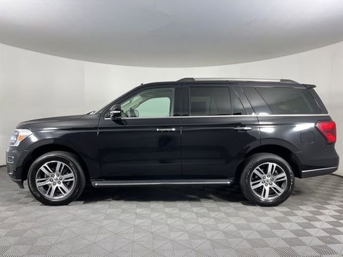 Used 2023 Ford Expedition Limited image 6
