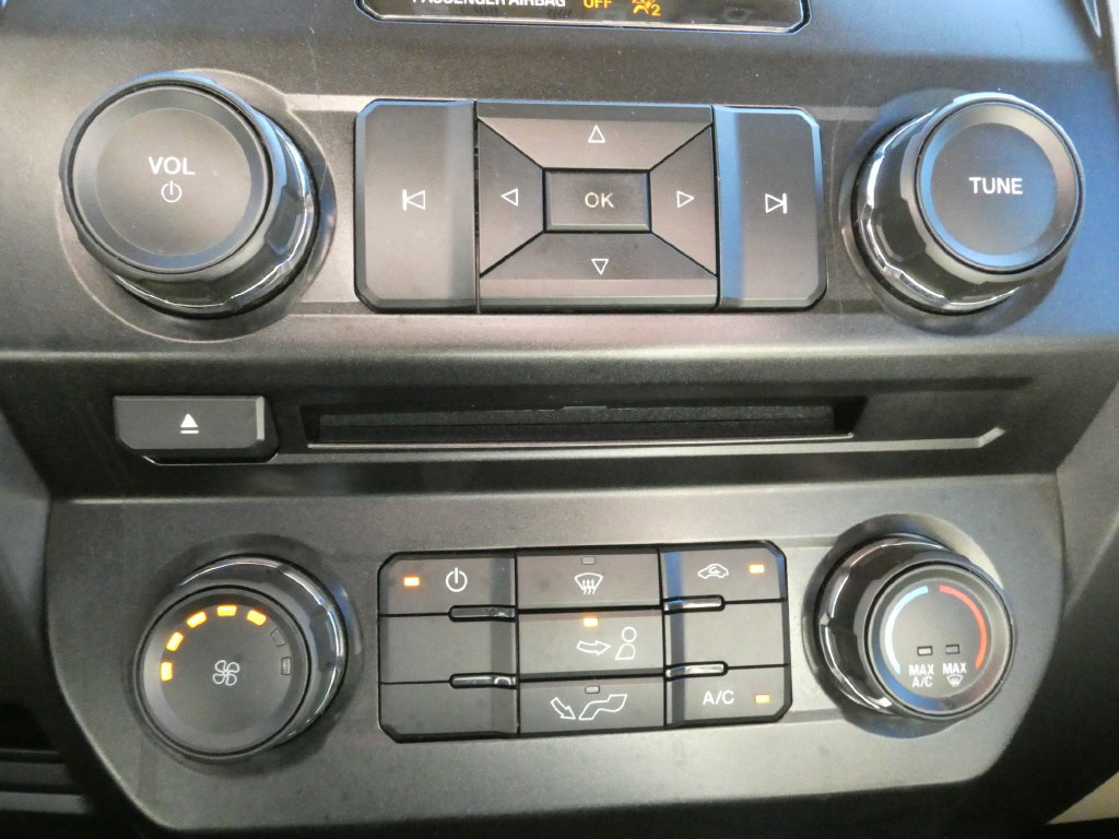 Used 2018 Ford F150 XLT AWD/4WD image 28
