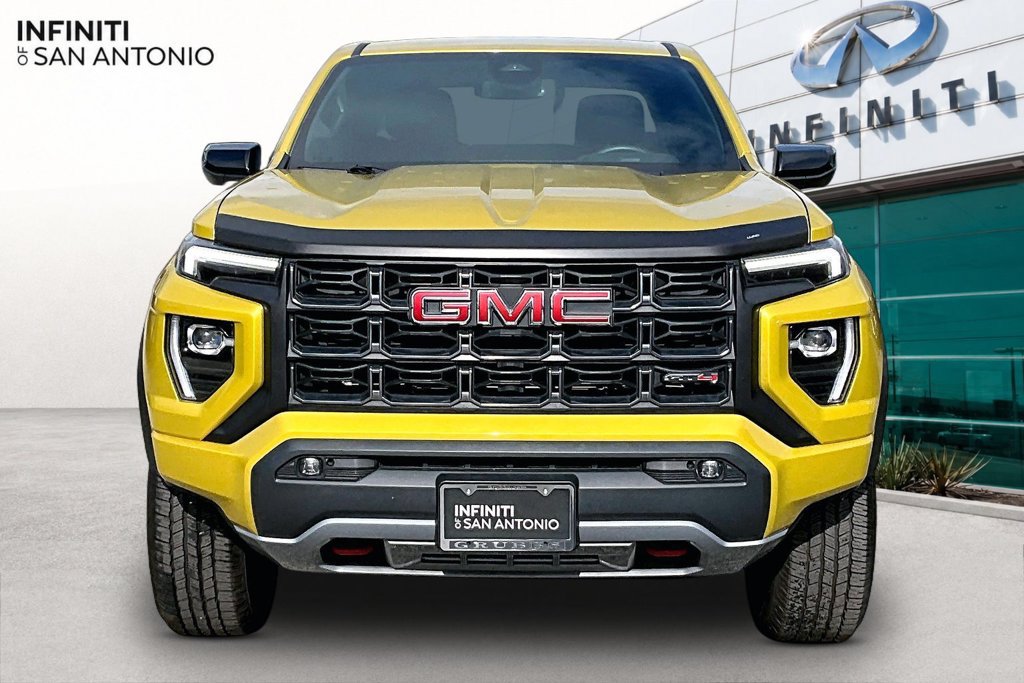Used 2023 GMC Canyon AT4 w/ AT4 Premium Package AWD/4WD image 4