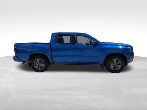 Used 2025 Nissan Frontier SV w/ SV Convenience Package RWD image 9