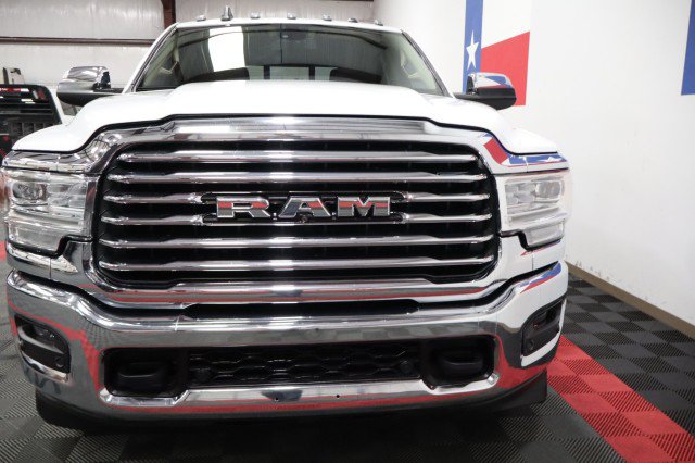 Used 2022 RAM 3500 Limited AWD/4WD image 16