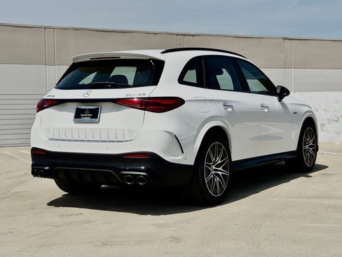 New 2026 Mercedes-Benz GLC 43 AMG 4MATIC image 9