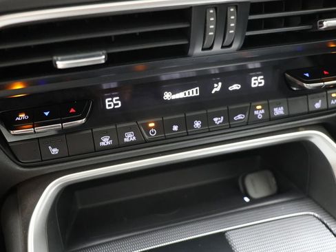 Used 2024 MAZDA CX-90 Plug-In Hybrid w/ Premium Pkg image 24