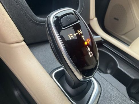 Used 2018 Cadillac XT5 Premium Luxury image 24