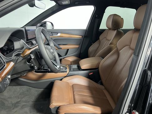 Used 2022 Audi Q5 2.0T Prestige w/ Prestige Package image 14