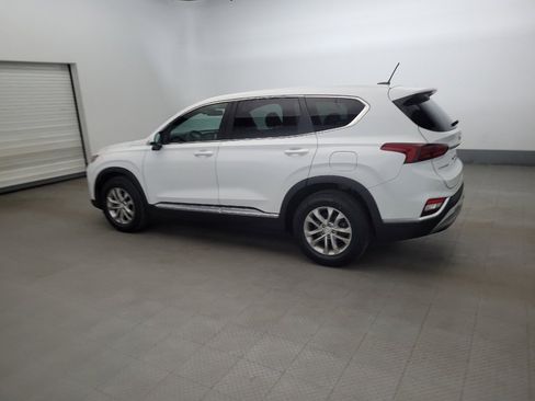 Used 2019 Hyundai Santa Fe SE image 3