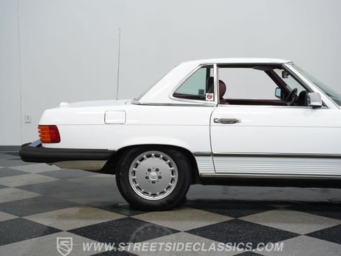 Used 1989 Mercedes-Benz 560 SL image 29