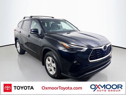 Used 2022 Toyota Highlander LE