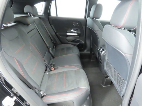 Certified 2025 Mercedes-Benz GLA 250 GLA 250 image 22