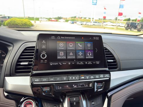 Used 2025 Honda Odyssey Touring image 22