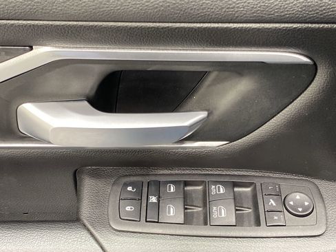 Used 2024 RAM 1500 Lone Star image 13