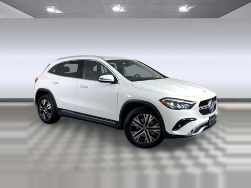 Used 2026 Mercedes-Benz GLA 250 4MATIC image 6