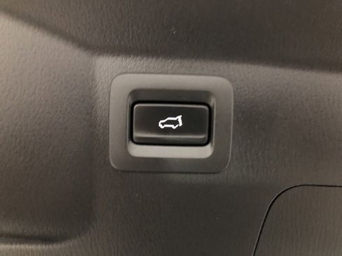 Used 2017 MAZDA CX-9 Signature image 9