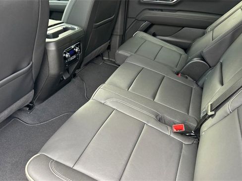 New 2026 GMC Yukon XL Elevation image 12