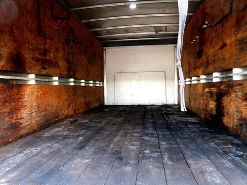 Used 2019 Ford E-450 and Econoline 450 Super Duty w/ Exterior Upgrade Package image 7