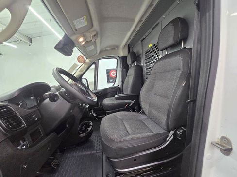 Used 2023 RAM ProMaster 2500 FWD image 13