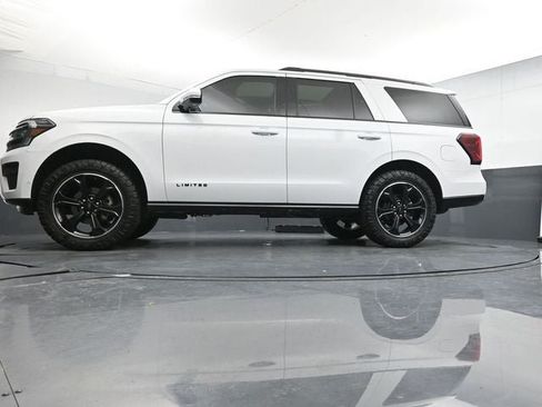 Used 2022 Ford Expedition Limited AWD/4WD image 31