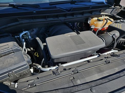 Used 2022 GMC Yukon AT4 image 29