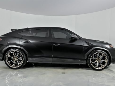 Used 2024 Lamborghini Urus Performante image 14