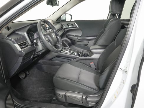 Used 2023 Mitsubishi Outlander ES image 13