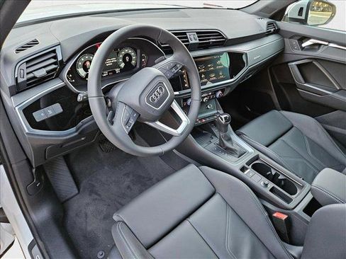 New 2025 Audi Q3 2.0T Premium w/ Convenience Package image 3